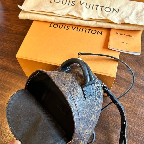 Louis Vuitton Palm Springs Bag - Picture 3 of 3